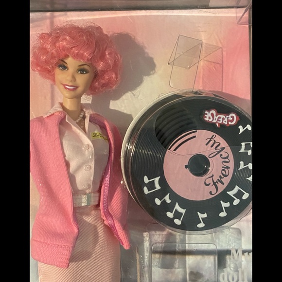 Barbie Grease “Frenchy” 30th Anniversary Pink Label - Picture 2 of 8
